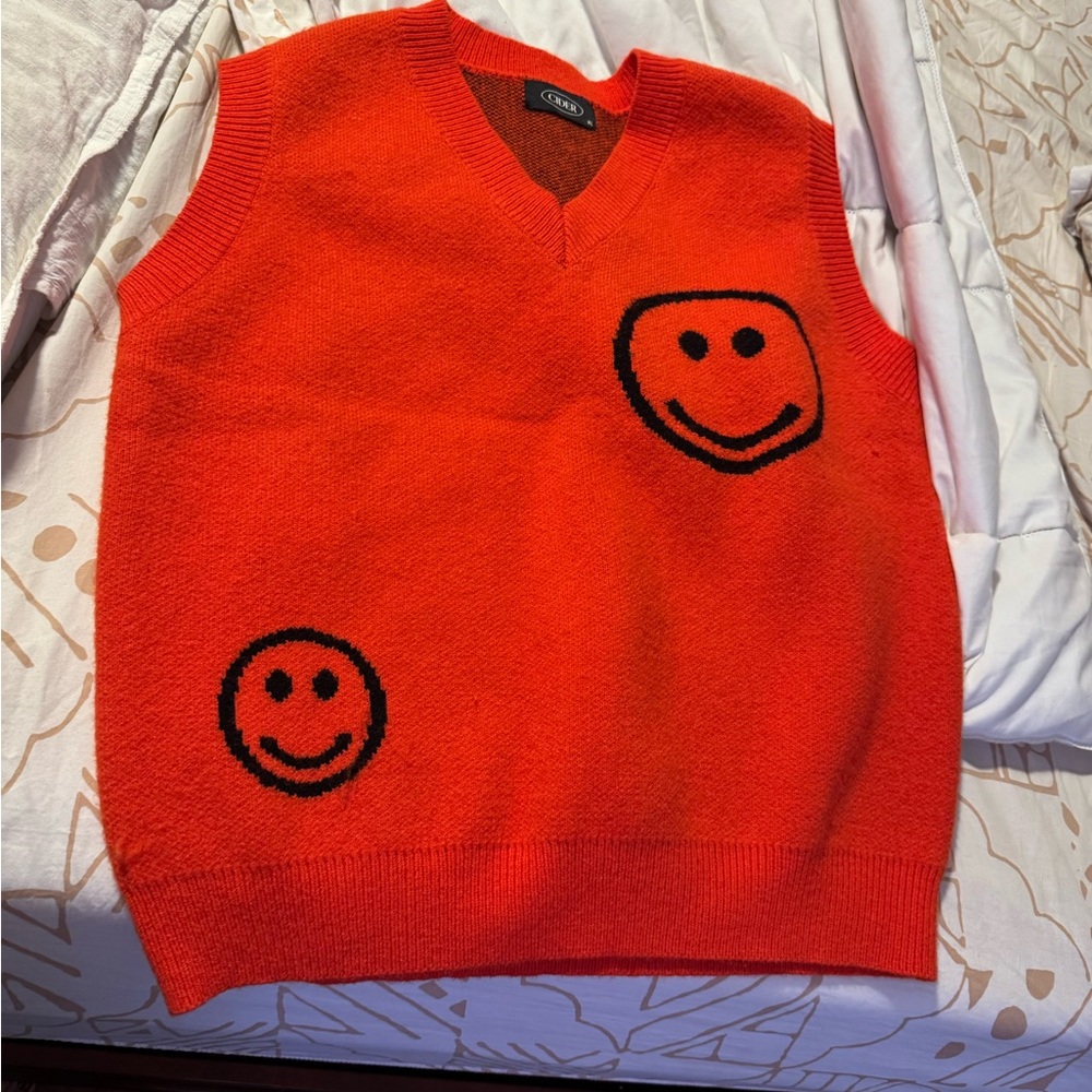 Cider Y2K smiley face vest